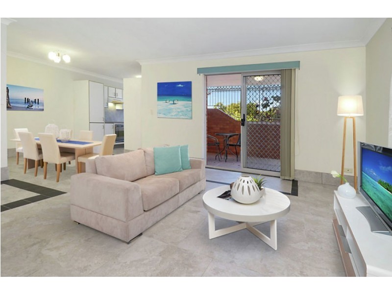 4/102 Pembroke Rd, Coorparoo QLD 4151