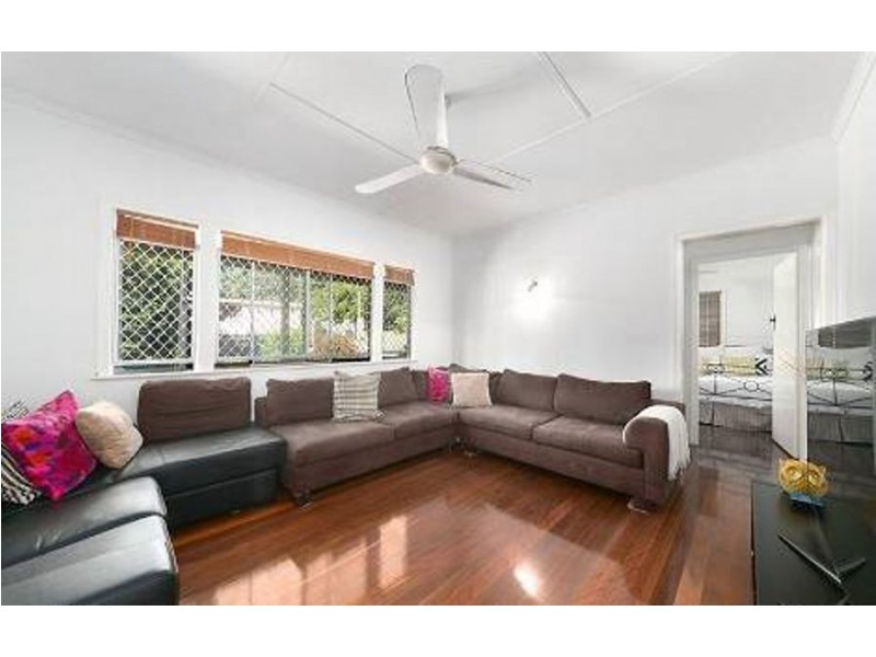 14 Newington Street, Tarragindi QLD 4121