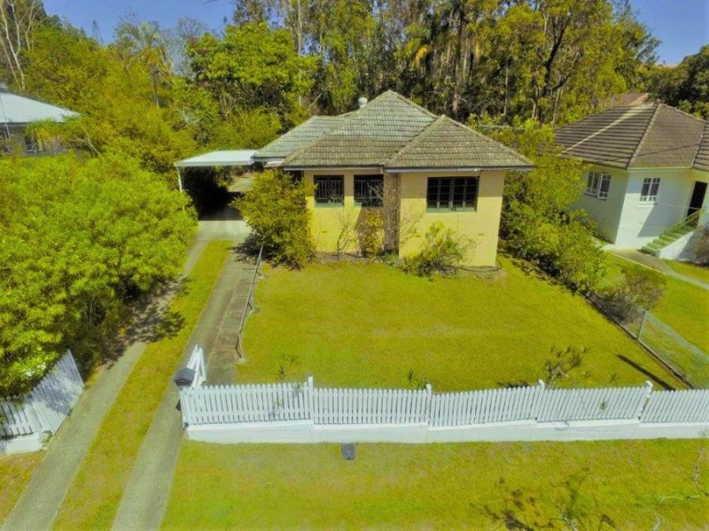 26 Palm Avenue, Holland Park West QLD 4121