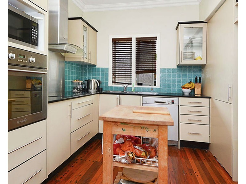 18 Ansdell St, Mount Gravatt QLD 4122
