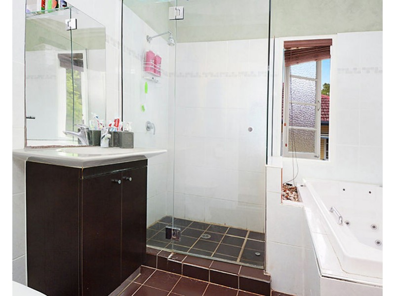 18 Ansdell St, Mount Gravatt QLD 4122