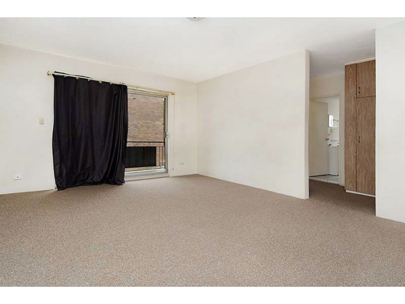1/246 Cavendish Road, Coorparoo QLD 4151