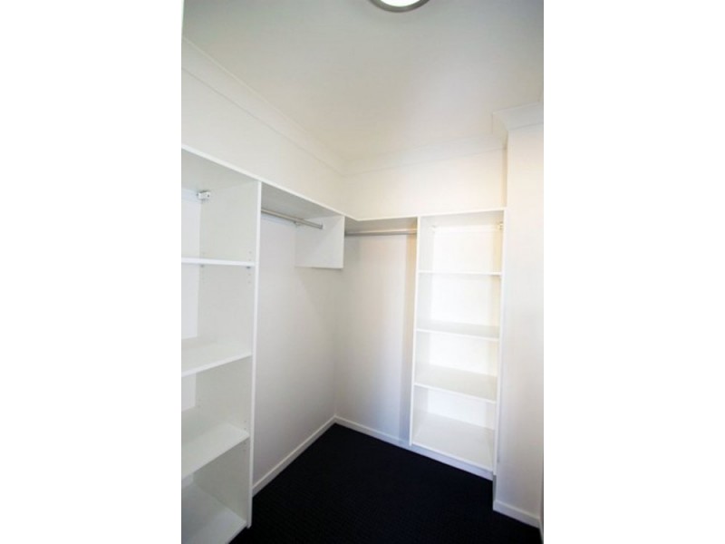 2 / 43 Victor Street, Holland Park QLD 4121