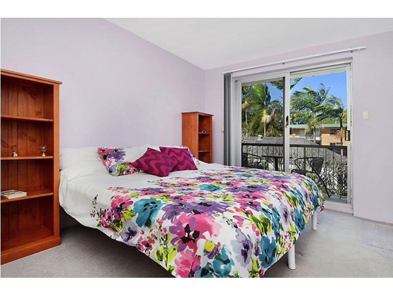 3/10 Stirrat Street, Coorparoo QLD 4151