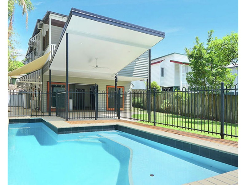 63 Pembroke Road, Coorparoo QLD 4151