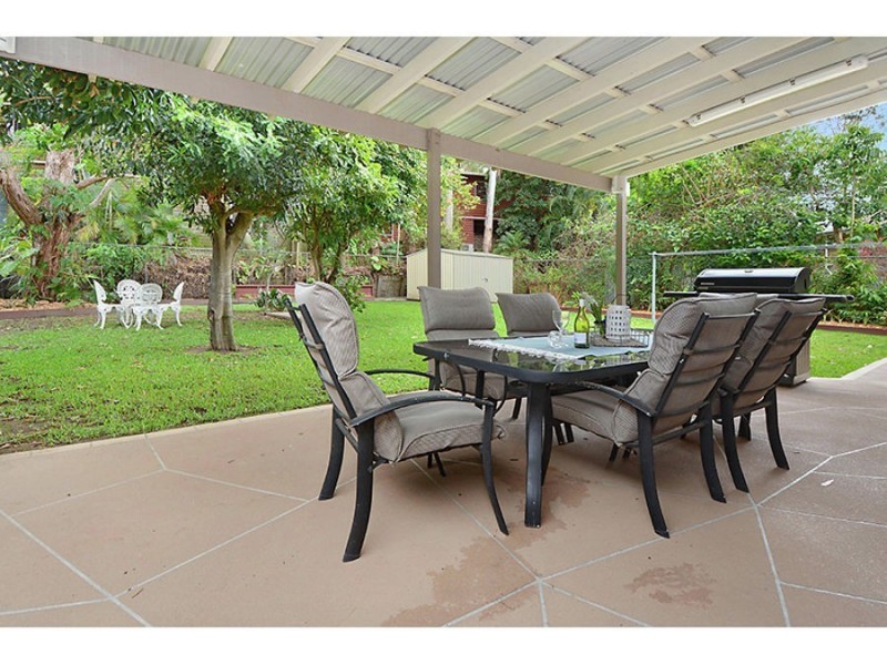 148 Messines Ridge Road, Holland Park West QLD 4121