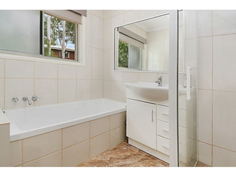 148 Messines Ridge Road, Holland Park West QLD 4121