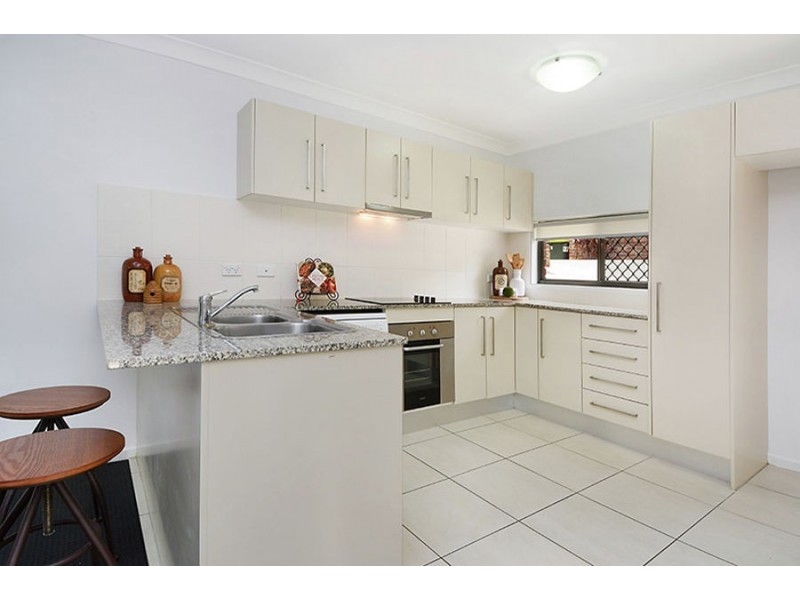 11/51 Daniells Street, Carina QLD 4152