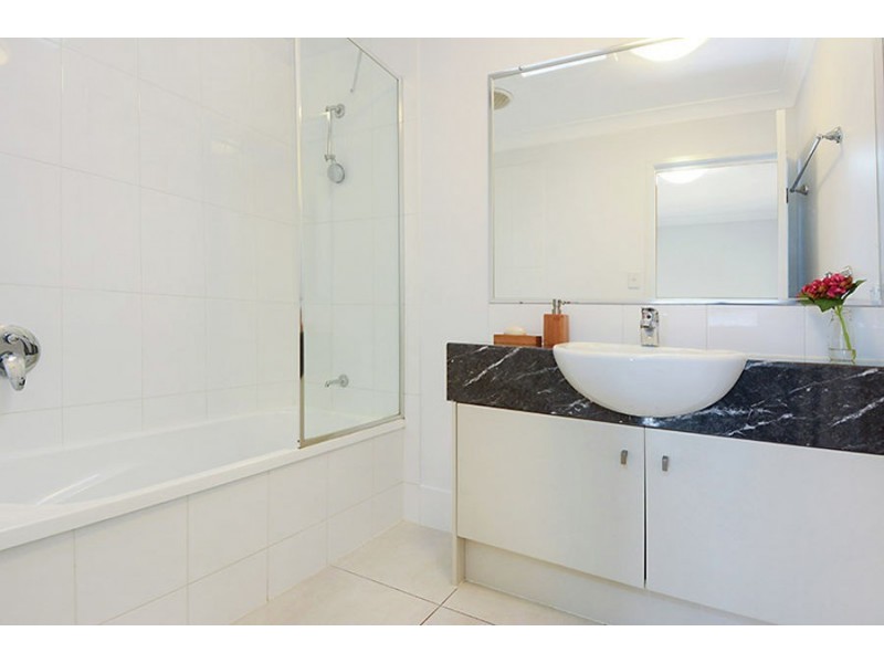 11/51 Daniells Street, Carina QLD 4152