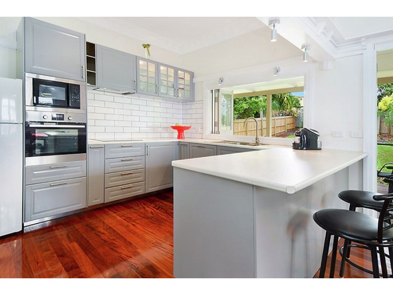 1091 Logan Road, Holland Park West QLD 4121