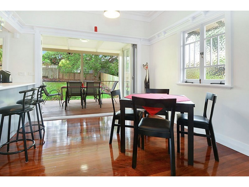 1091 Logan Road, Holland Park West QLD 4121