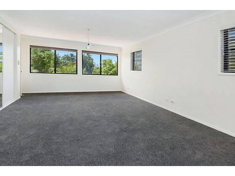 1 / 415 Upper Cornwall Street, Coorparoo QLD 4151