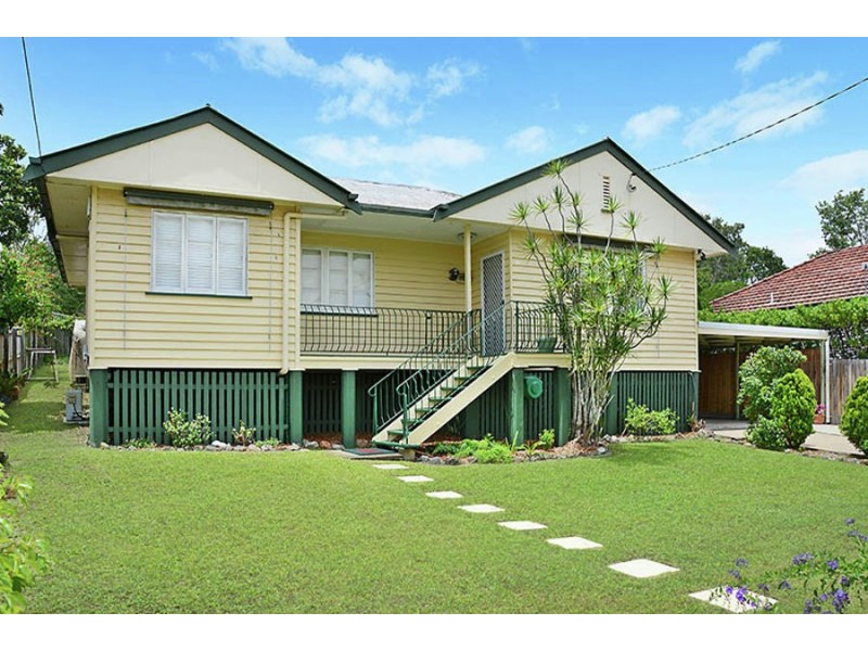 112 Layard Street, Holland Park QLD 4121