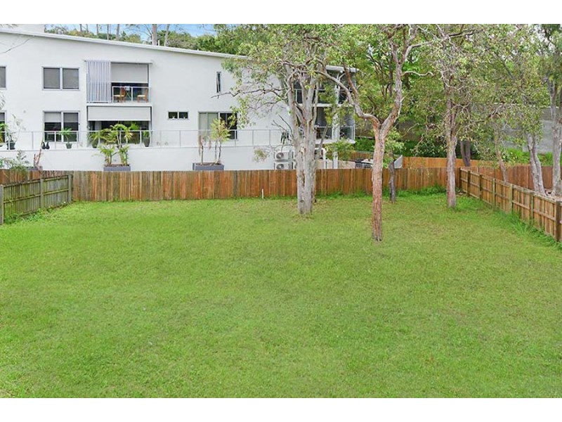 115 Railway Parade, Norman Park QLD 4170