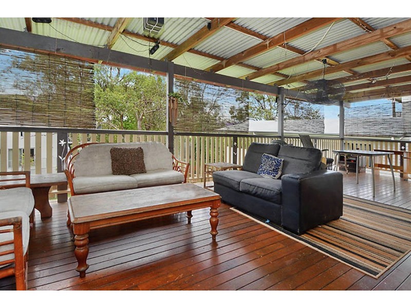 115 Railway Parade, Norman Park QLD 4170