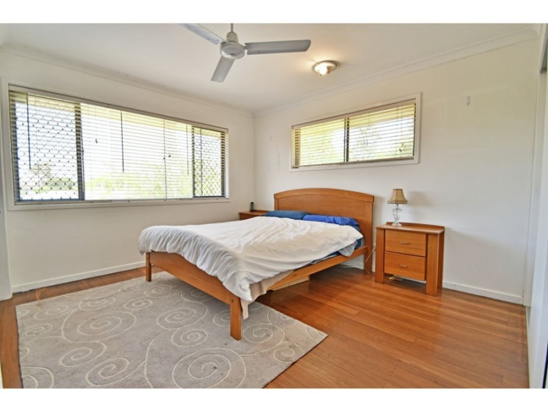 17 Hilary Street, Wishart QLD 4122