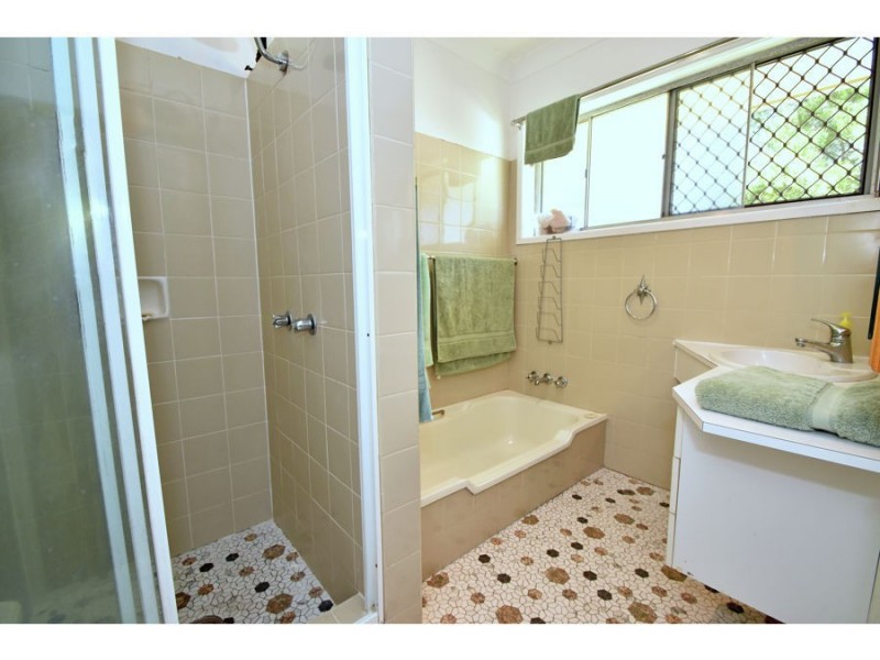 17 Hilary Street, Wishart QLD 4122