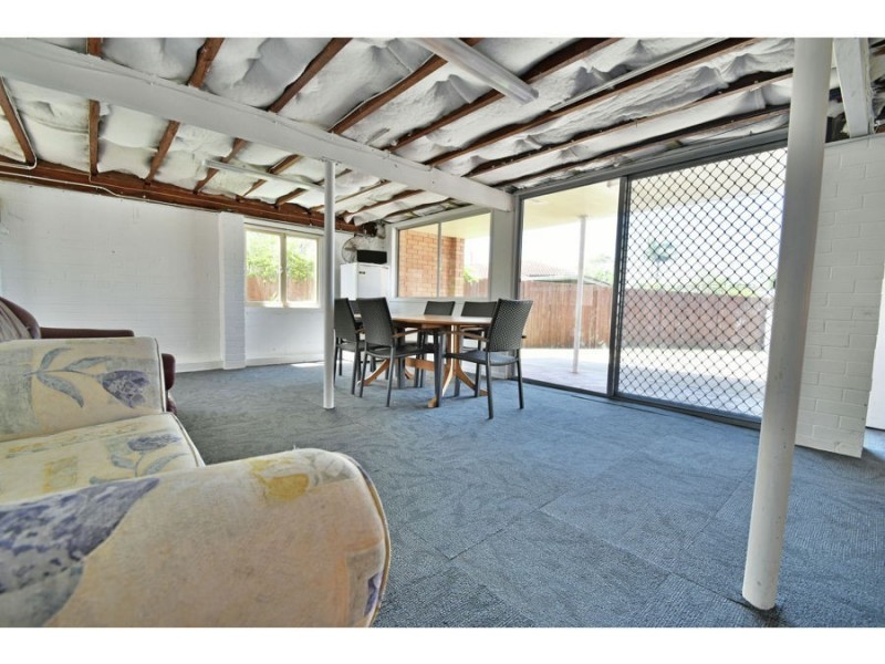 17 Hilary Street, Wishart QLD 4122