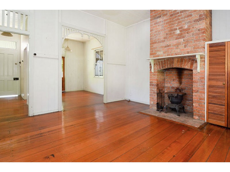 14 Guy Street, Woolloongabba QLD 4102