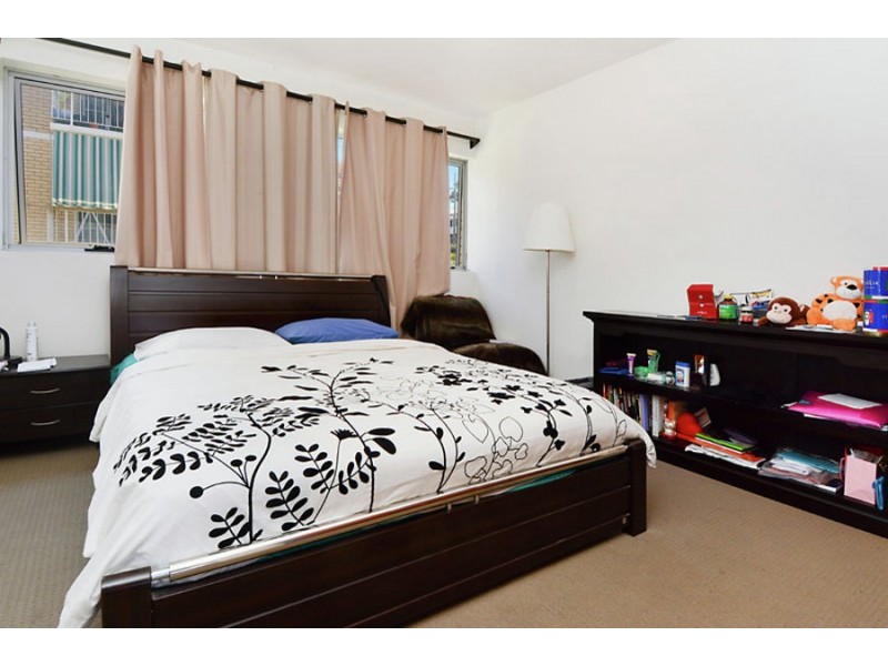 3/5 Burt St, Auchenflower QLD 4066