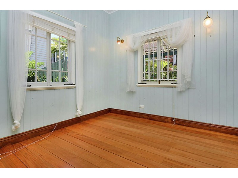 23 Mona Street, Coorparoo QLD 4151