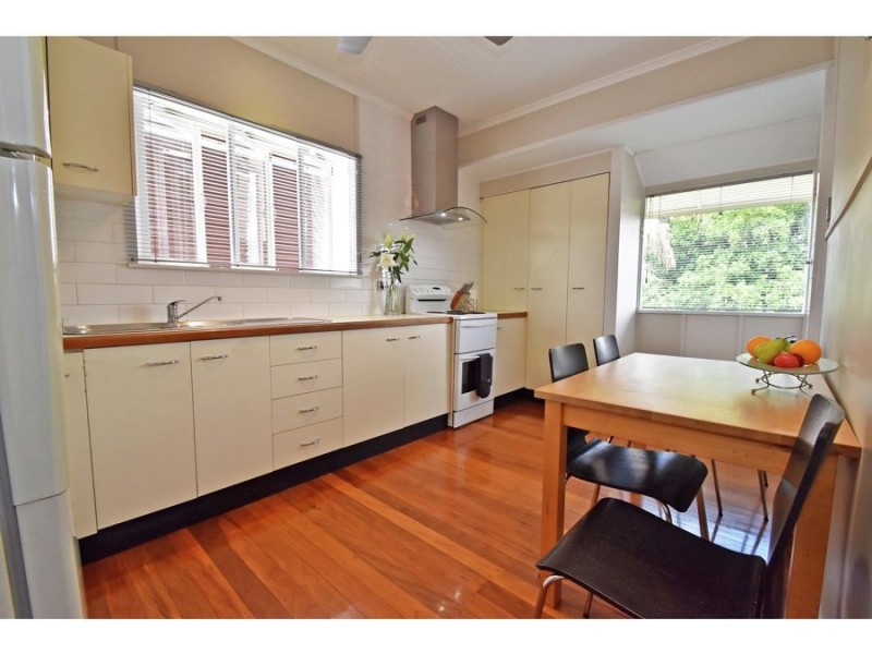 127 Wishart Road, Upper Mount Gravatt QLD 4122