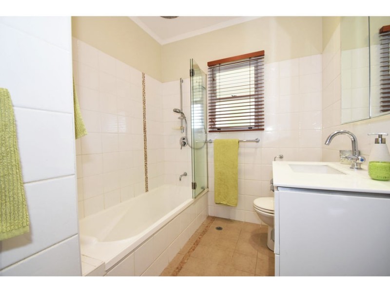 127 Wishart Road, Upper Mount Gravatt QLD 4122