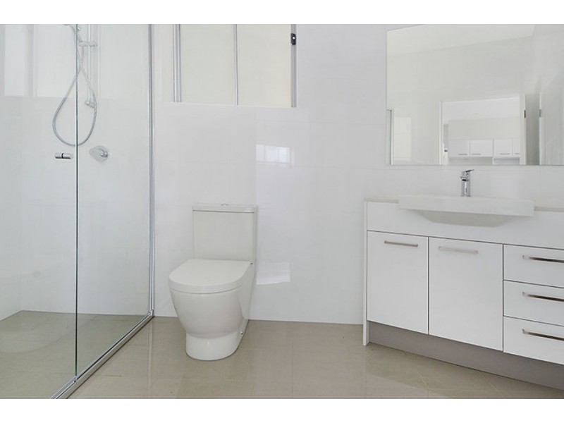 1 / 19 Pickwick Street, Cannon Hill QLD 4170