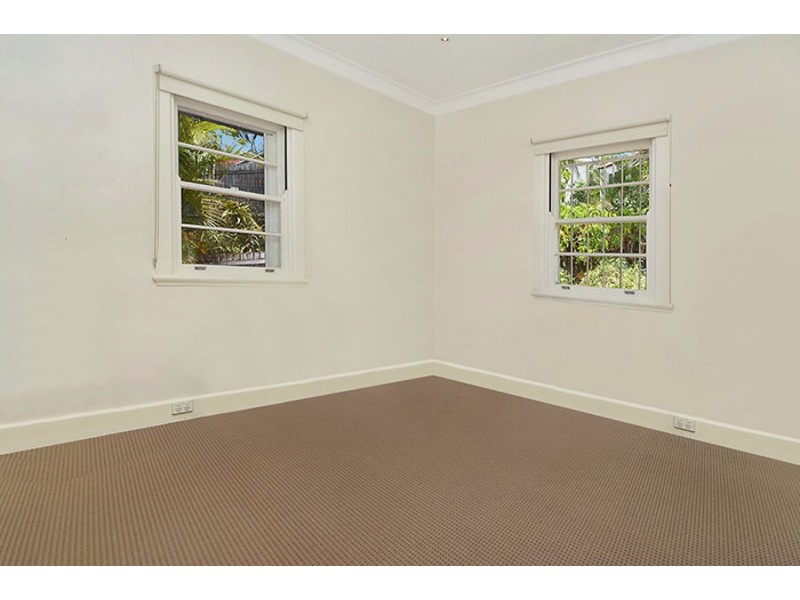 67 Macaulay Street, Coorparoo QLD 4151
