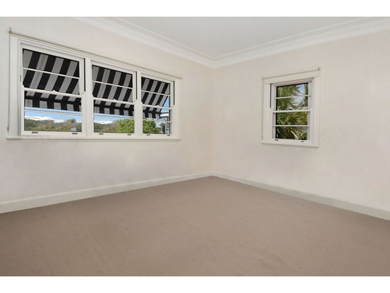 67 Macaulay Street, Coorparoo QLD 4151