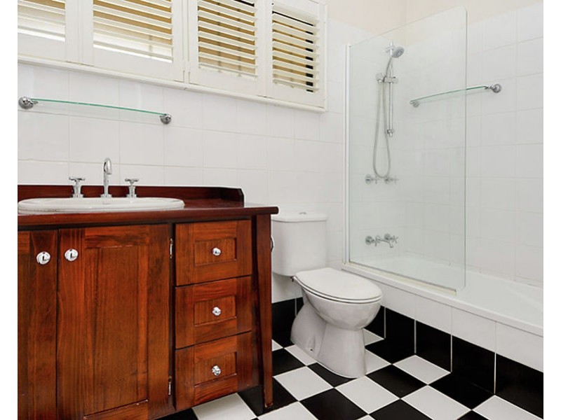 14 Mona Street, Coorparoo QLD 4151