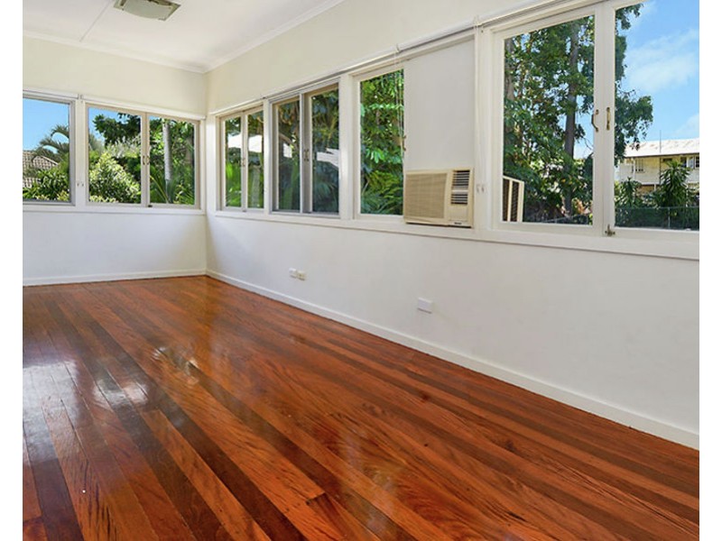 14 Mona Street, Coorparoo QLD 4151