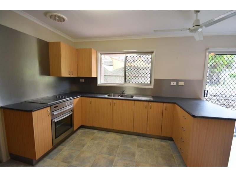 4 Harvest St, Mansfield QLD 4122