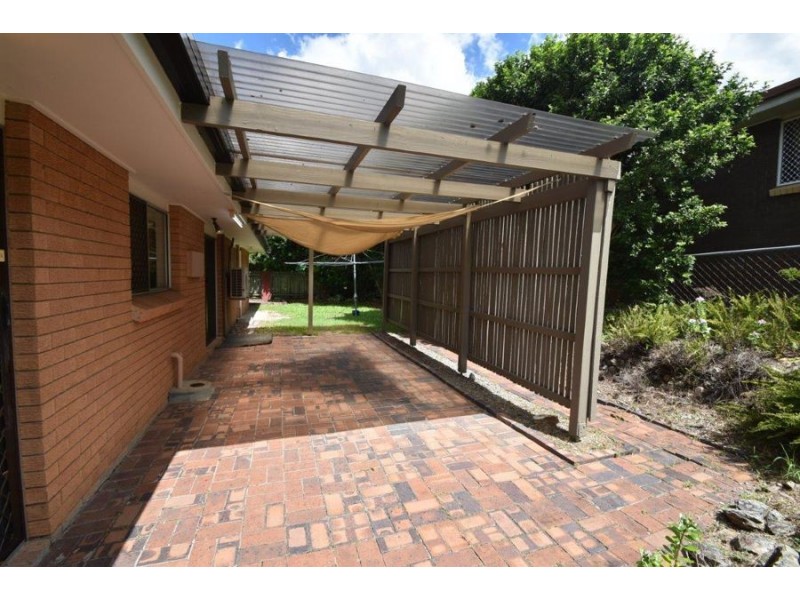 4 Harvest St, Mansfield QLD 4122