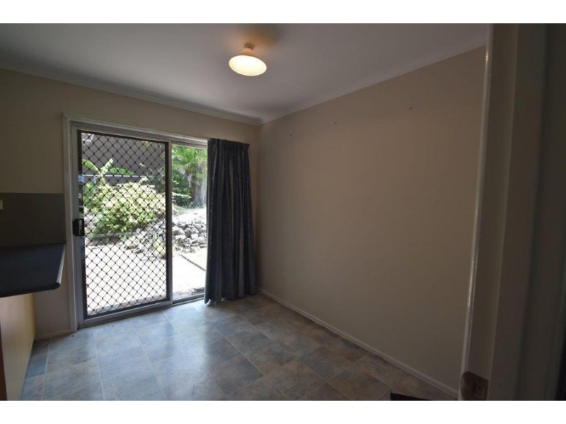 4 Harvest St, Mansfield QLD 4122