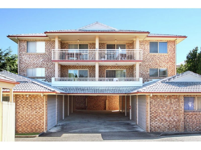 4/31 Crown Street, Holland Park West QLD 4121