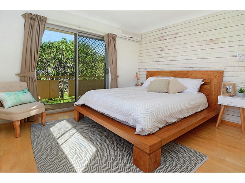 4 / 66 Cedar Street, Greenslopes QLD 4120