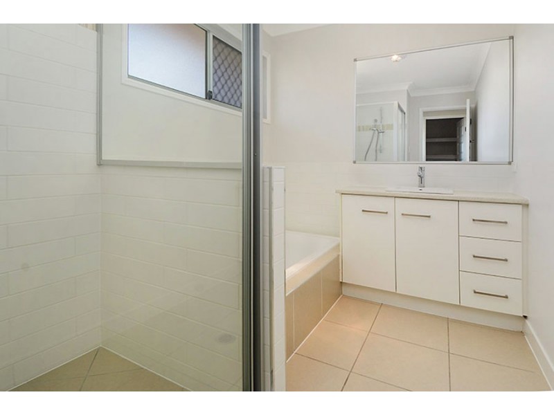 52 Wyena Street, Camp Hill QLD 4152