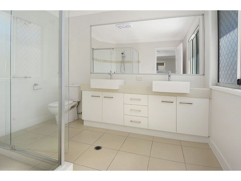 52 Wyena Street, Camp Hill QLD 4152