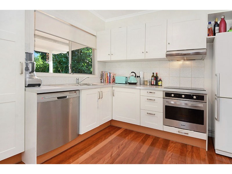 10 Hyslop St, Moorooka QLD 4105