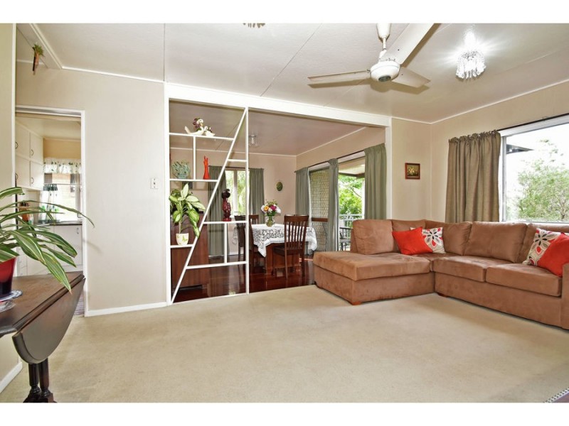 21 Curfew Street, Upper Mount Gravatt QLD 4122