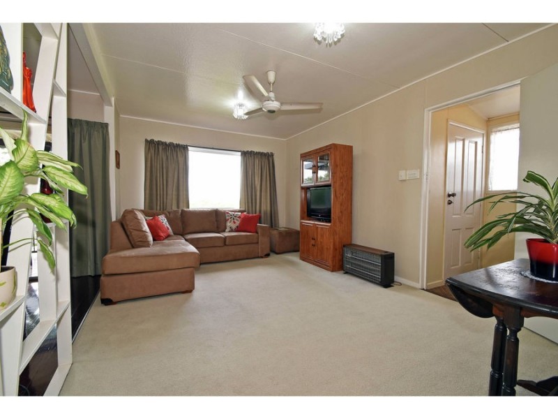 21 Curfew Street, Upper Mount Gravatt QLD 4122