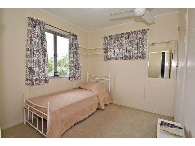 21 Curfew Street, Upper Mount Gravatt QLD 4122