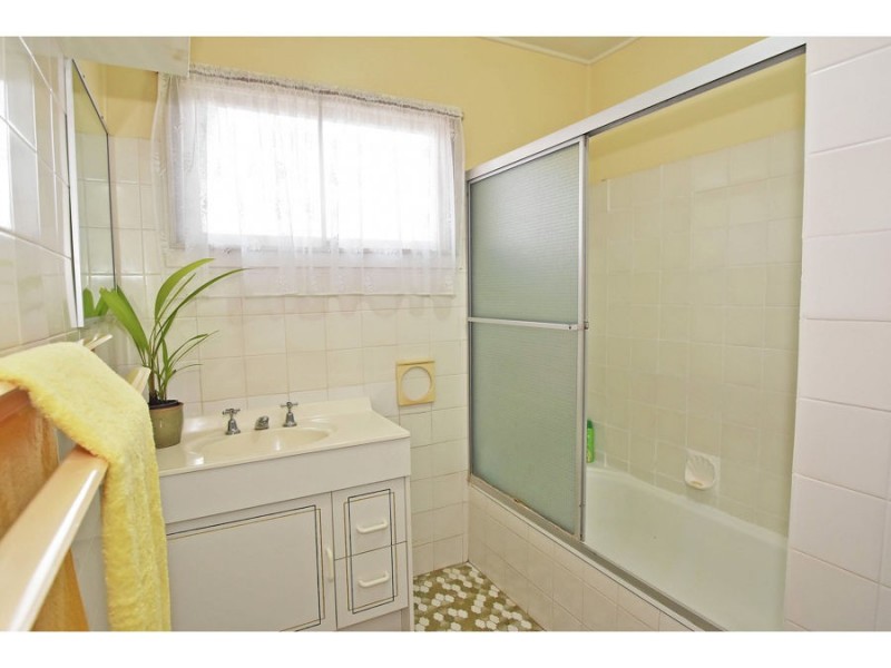 21 Curfew Street, Upper Mount Gravatt QLD 4122