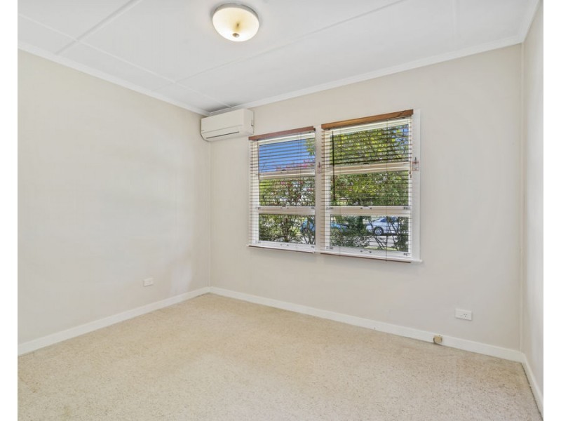 24 Wishart Road, Upper Mount Gravatt QLD 4122