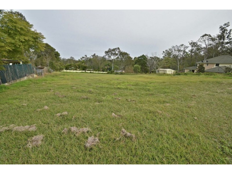 8 Scott Street, Camira QLD 4300