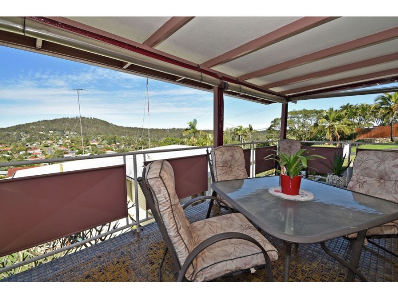 27 Hoya Street, Holland Park West QLD 4121