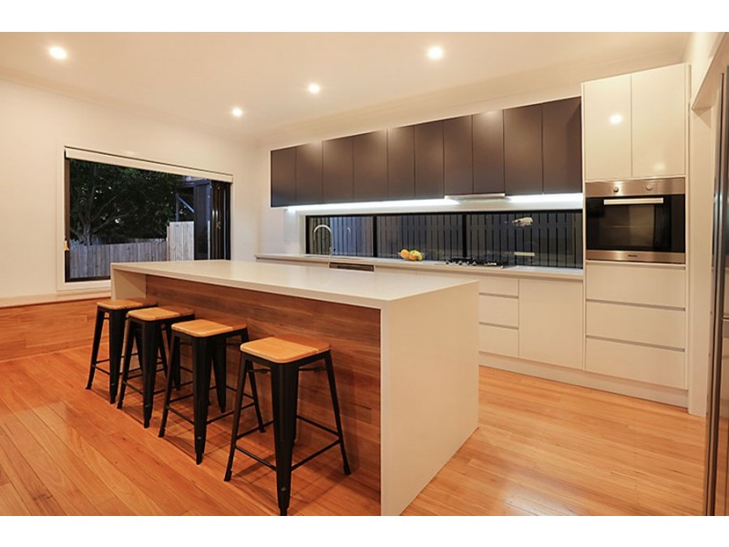 6 Illidge St, Coorparoo QLD 4151