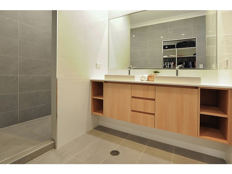 6 Illidge St, Coorparoo QLD 4151