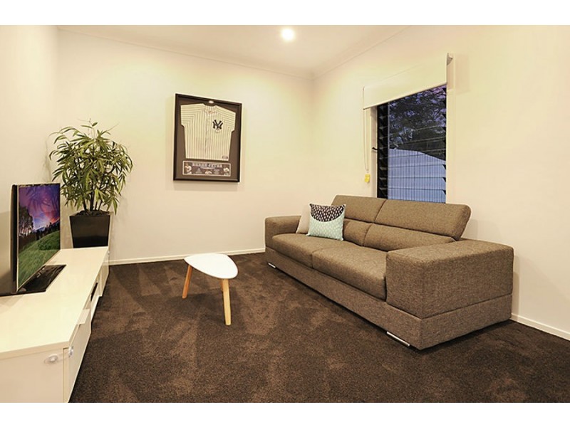 6 Illidge St, Coorparoo QLD 4151